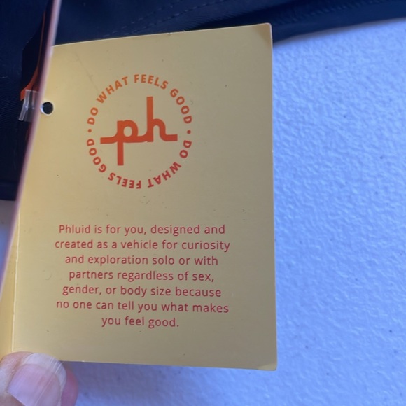 Phluid chest binder. Size XXL color is black. NWT - Picture 6 of 7